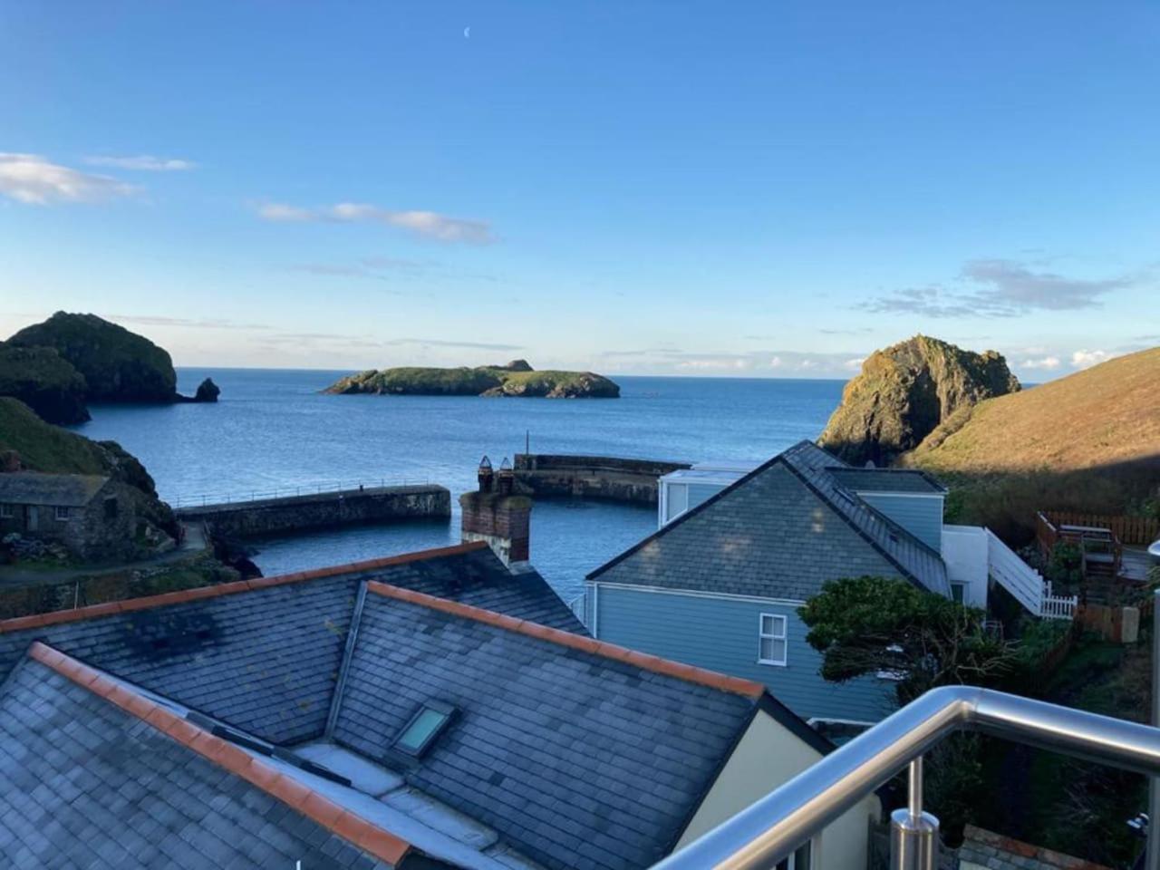 Tol-Dhu. One In A Mullion Villa Exterior photo